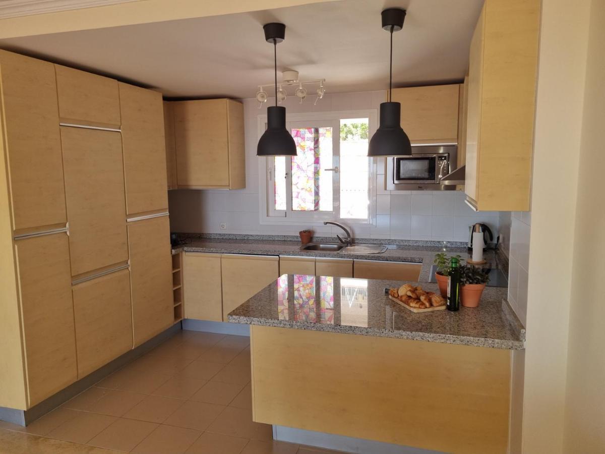 Elegant Apartment With Fantastic Views At The Top Of Calahonda Sitio de Calahonda Bagian luar foto