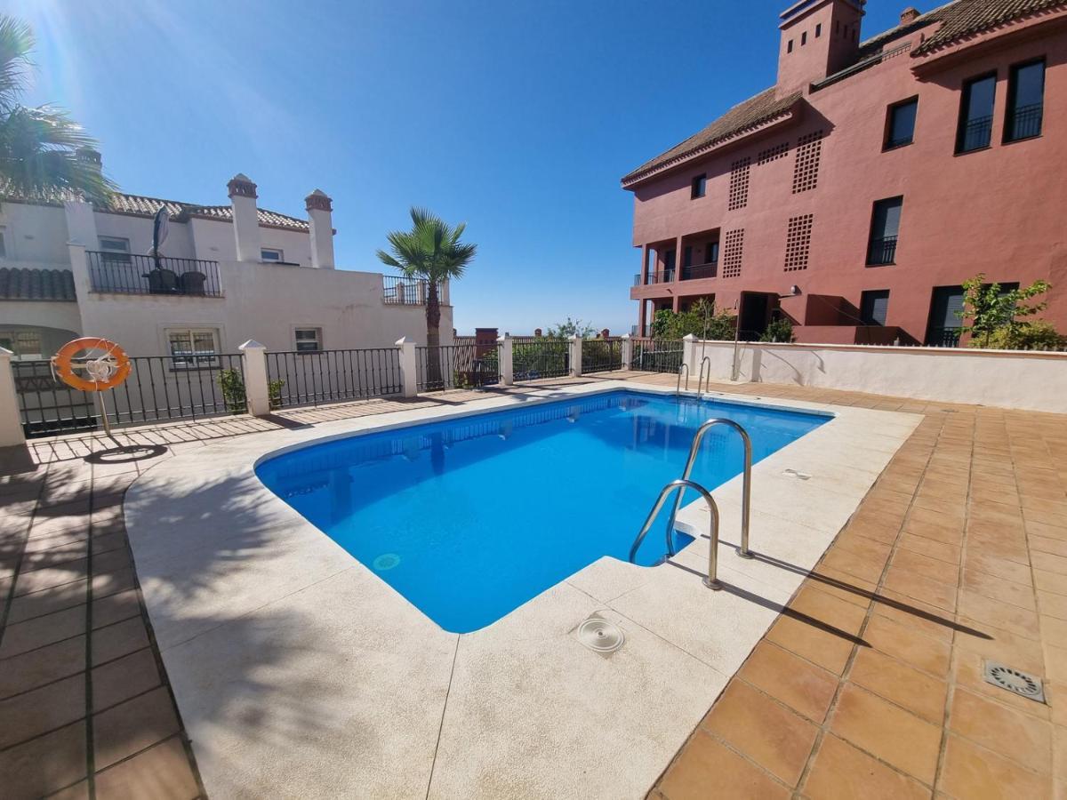 Elegant Apartment With Fantastic Views At The Top Of Calahonda Sitio de Calahonda Bagian luar foto